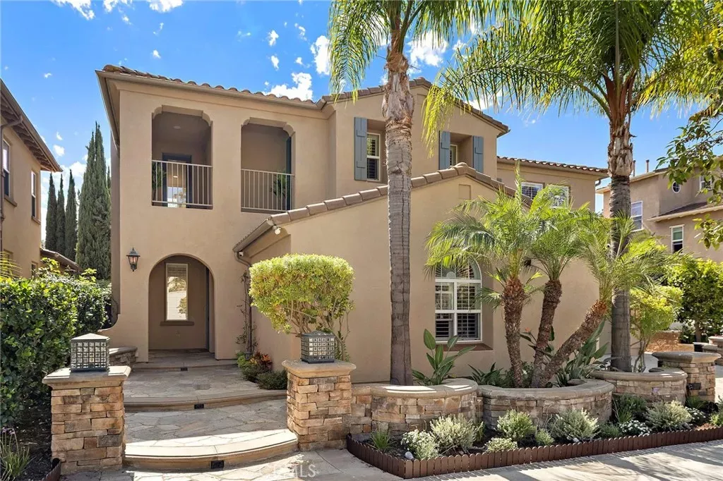 Property Photo: 24 Antique Rose CA 92620