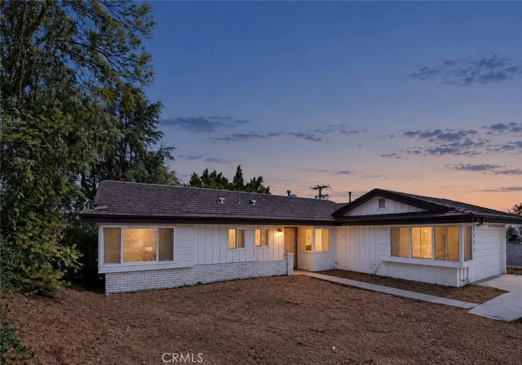 Property Photo:  6301 Avenue De Palma  CA 92509 