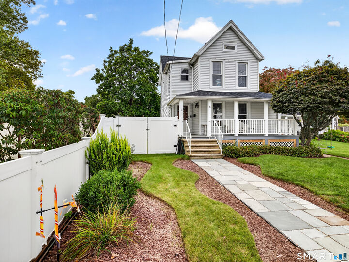 Property Photo:  5 Doty Place  CT 06512 