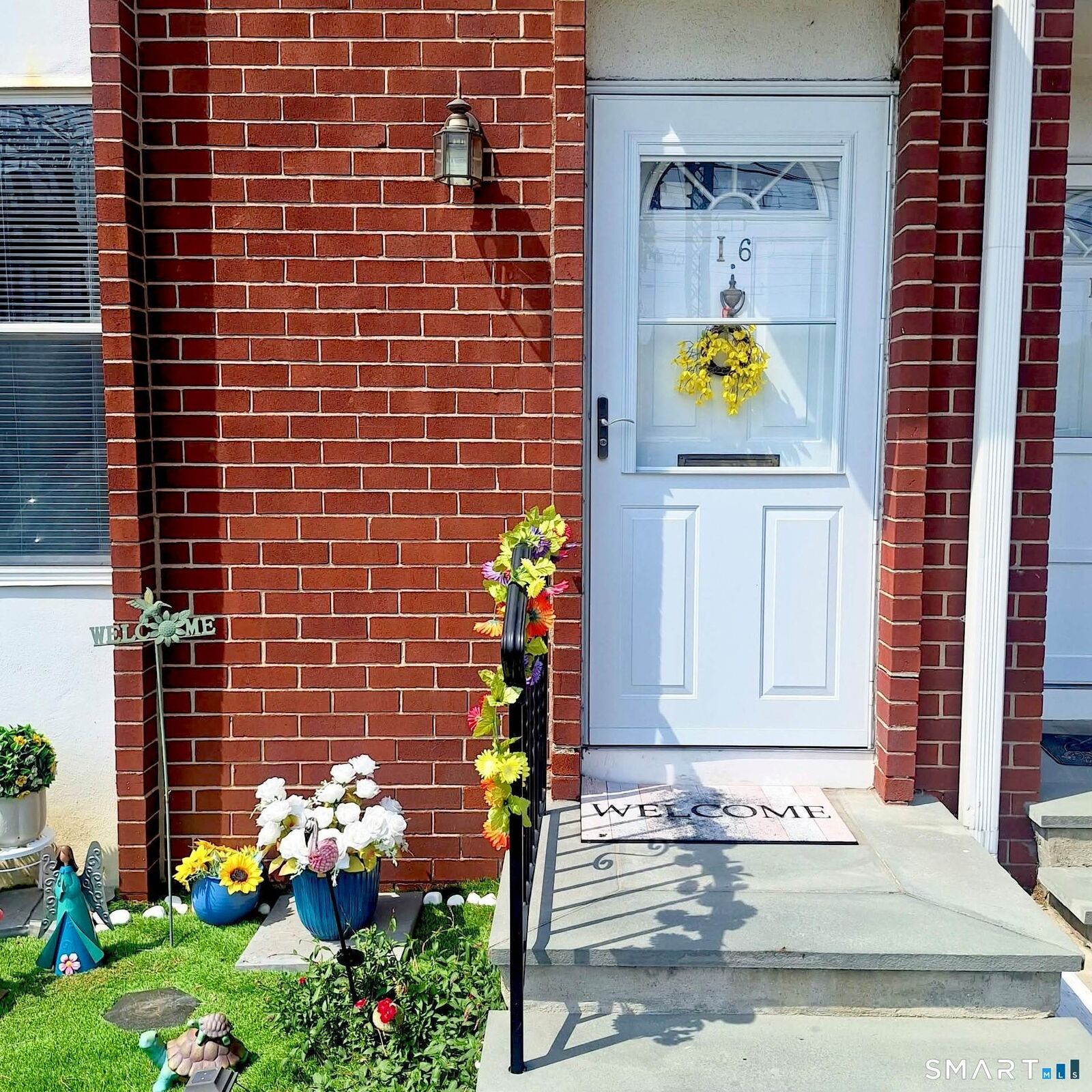 Property Photo: 15 Madison Street I6 CT 06854