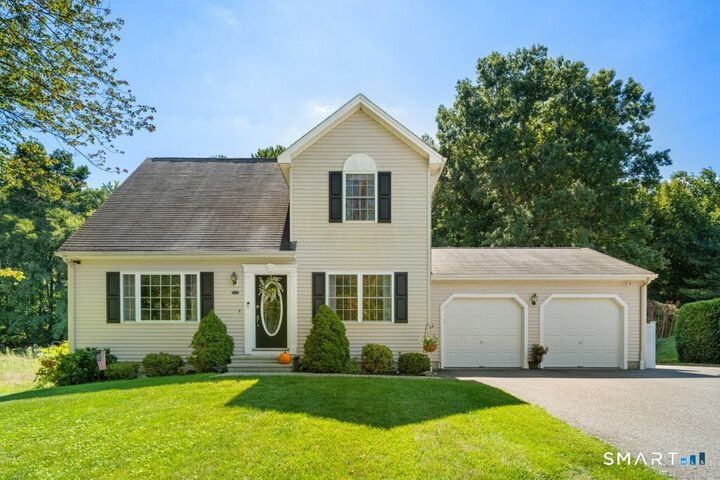 Property Photo:  633 May Street  CT 06770 