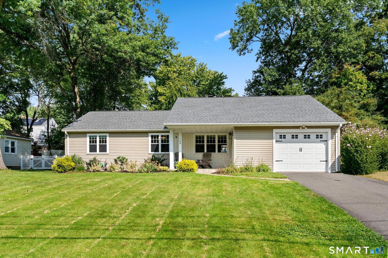 Property Photo:  148 Brewster Road  CT 06117 