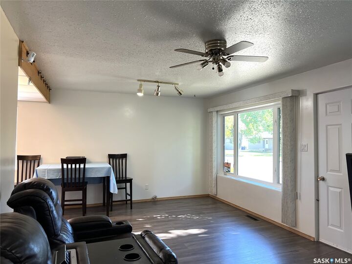 Property Photo:  515 3rd Avenue W  SK S9X 1B2 
