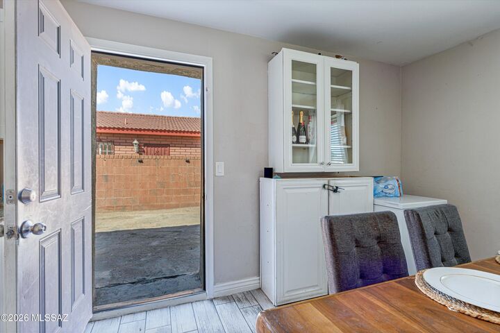 Property Photo:  1317 S 11th Avenue  AZ 85713 
