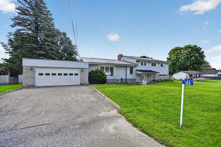 Property Photo:  43 Alta Vista Drive  ON K0E 1T0 