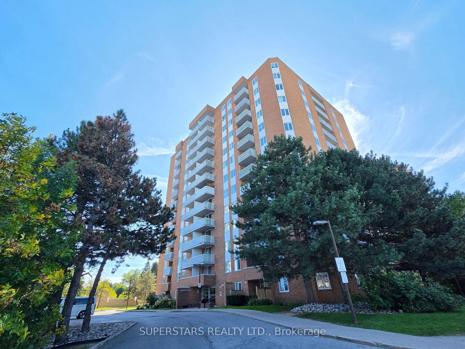 Property Photo: 15 Sewells Road 905 ON M1B 3V7
