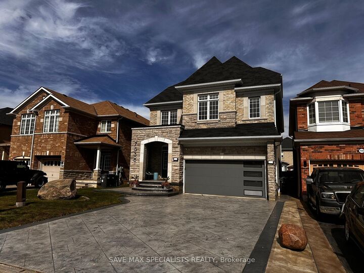 Property Photo:  7538 Saint Barbara Boulevard Main  ON L5W 0B6 