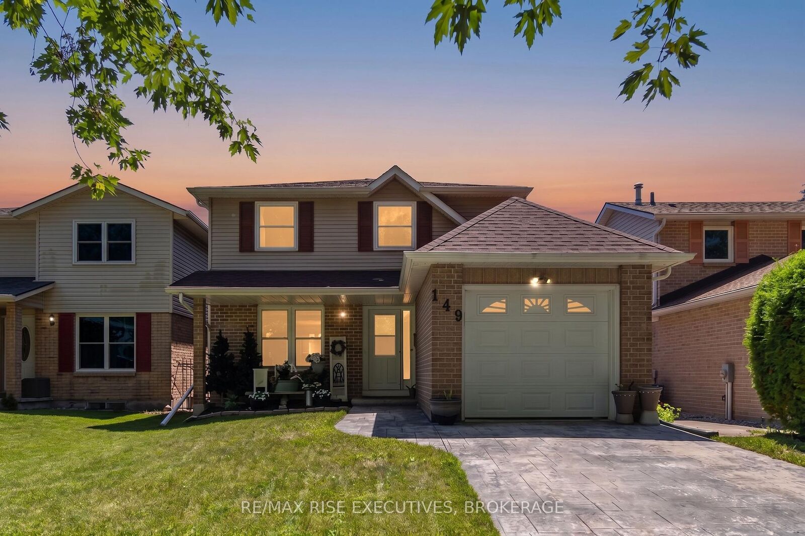 Photo de la propriété: 149 Grenadier Drive ON K7K 6H1