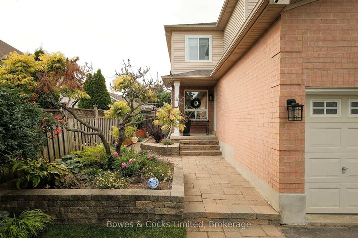 Property Photo: 407 Spillsbury Drive ON K9K 2N6