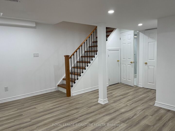 Property Photo:  46 Tara Crescent  ON L3S 4S8 