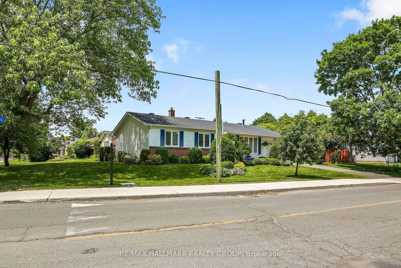 Property Photo:  3242 Albion Road S  ON K1V 7P3 