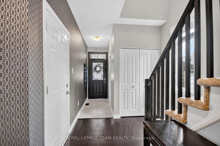 Property Photo:  111 Hawkeswood Drive  ON K4M 0C1 