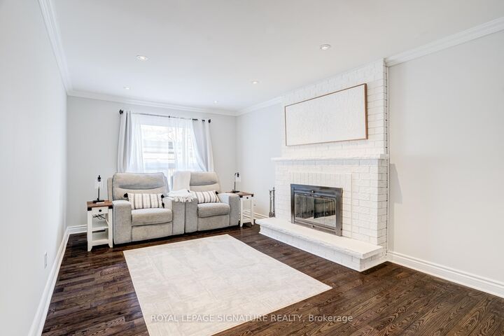 Property Photo: 5 Longhouse Street ON L4L 4Z3