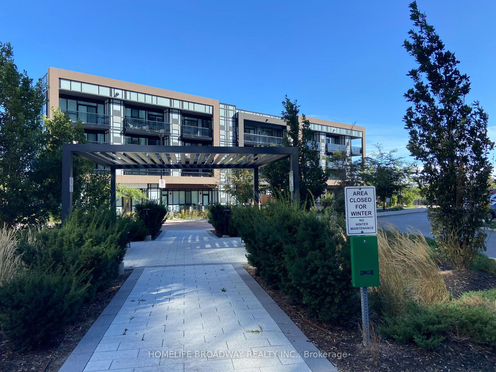Property Photo:  50 George Butchart Drive 120  ON M3K 0C9 