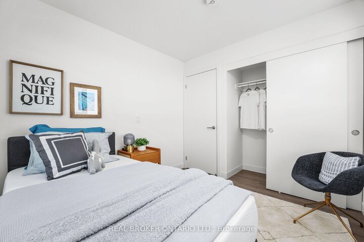 Property Photo:  100 Manett Crescent 711  ON L6X 4P7 