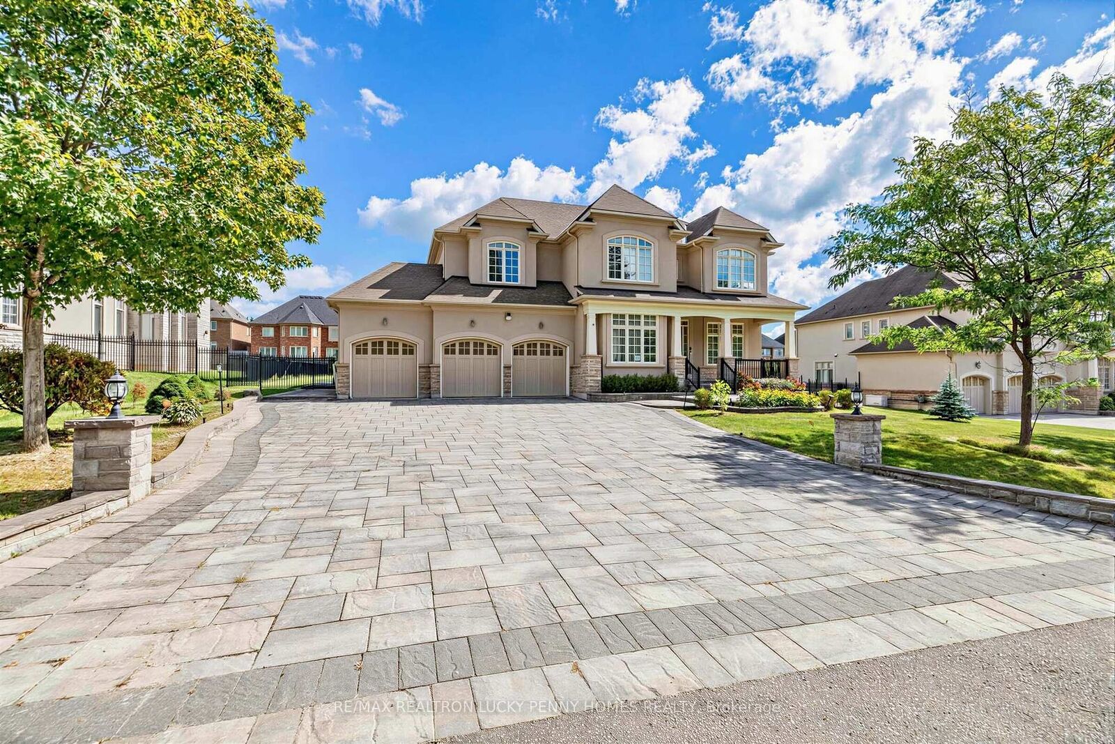Photo de la propriété: 34 Glenbourne Park Drive ON L6C 1H4