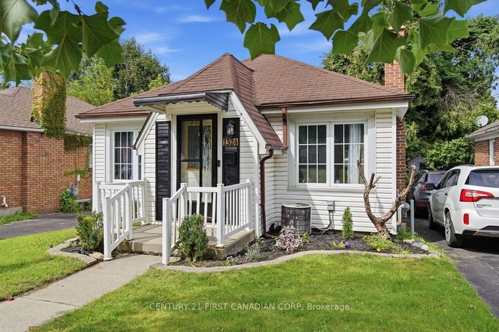 Property Photo:  1324 Langmuir Avenue  ON N5W 2G6 