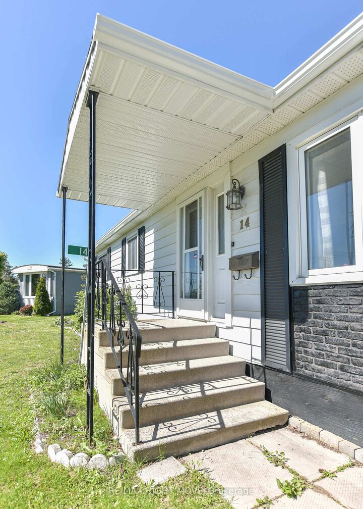 Property Photo:  14 Muir Drive  ON L3V 0P9 