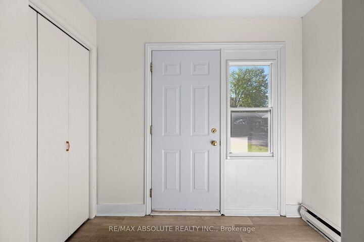 Photo de la propriété:  9 Epworth Avenue  ON K2G 2L4 