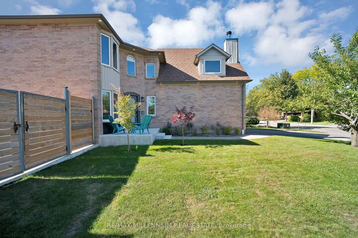 Photo de la propriété: 4165 Credit Point Drive ON L5M 3K3
