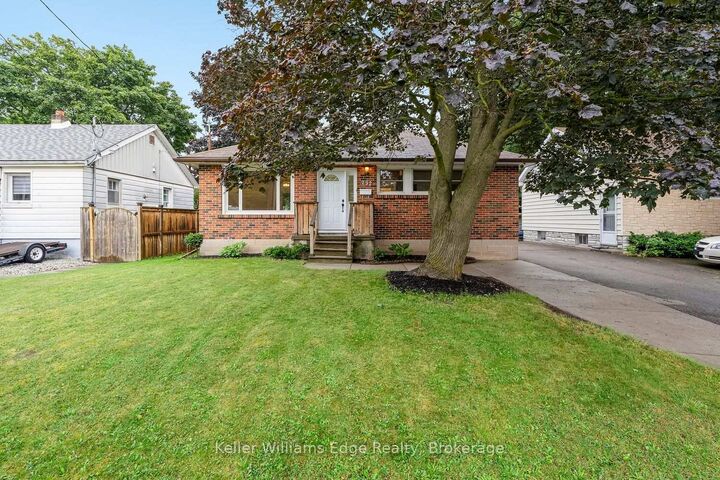Photo de la propriété: 292 Mill Street E ON L7J 1J9