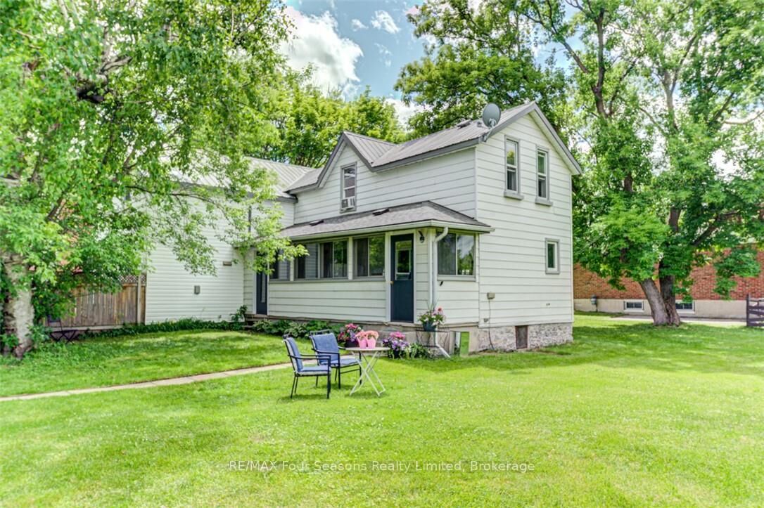Property Photo:  393 Second Street  ON L9Y 1G9 