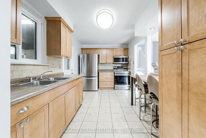 Property Photo:  46 Austen Lane  ON L4N 5C7 
