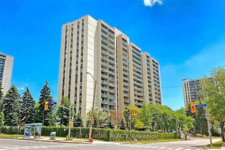 Property Photo:  177 Linus Road 1503  ON M2J 4S5 