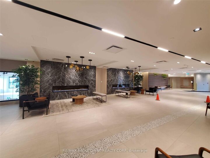 Photo de la propriété: 50 George Butchart Drive 814 ON M3K 0C9