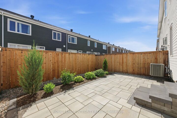 Property Photo:  2005 Postilion Street  ON K0A 2Z0 