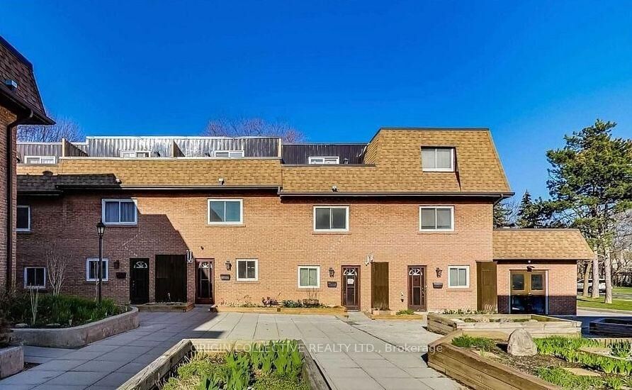 Property Photo: 20 Hainford St #19 N/A ON M1E 4Y5