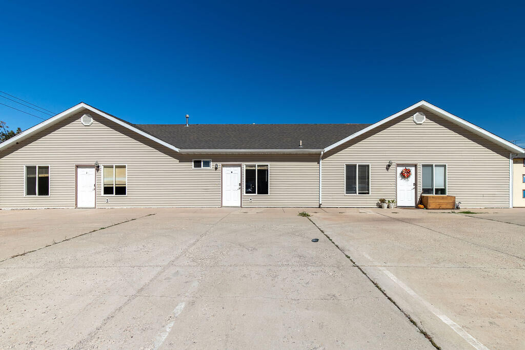 Property Photo: 858 S 170 W UT 84720