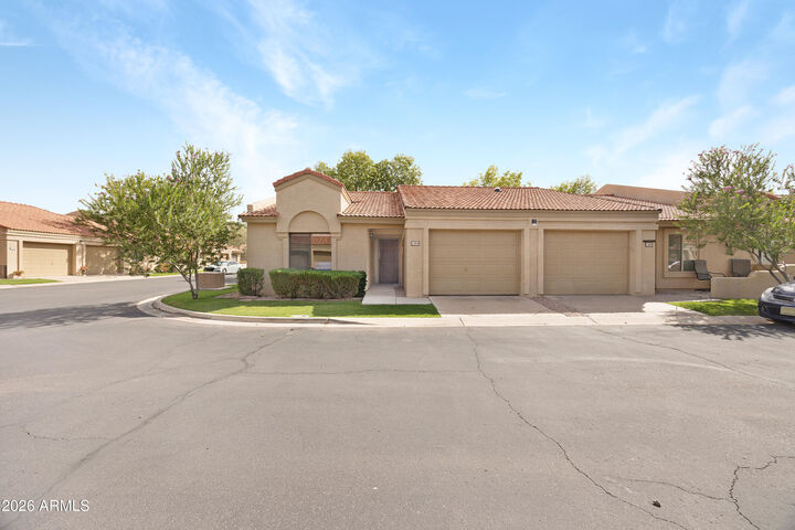 Property Photo:  1021 S Greenfield Road 1204  AZ 85206 