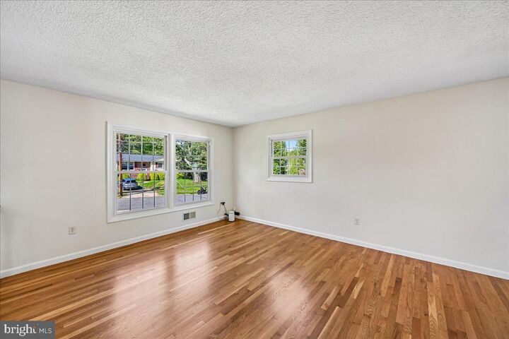 Property Photo: 6717 Anthony Street VA 22306