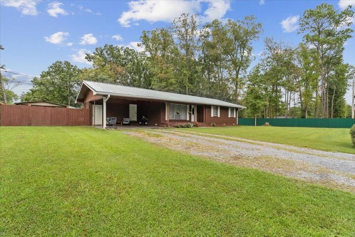 Property Photo: 740 North Dr GA 30721