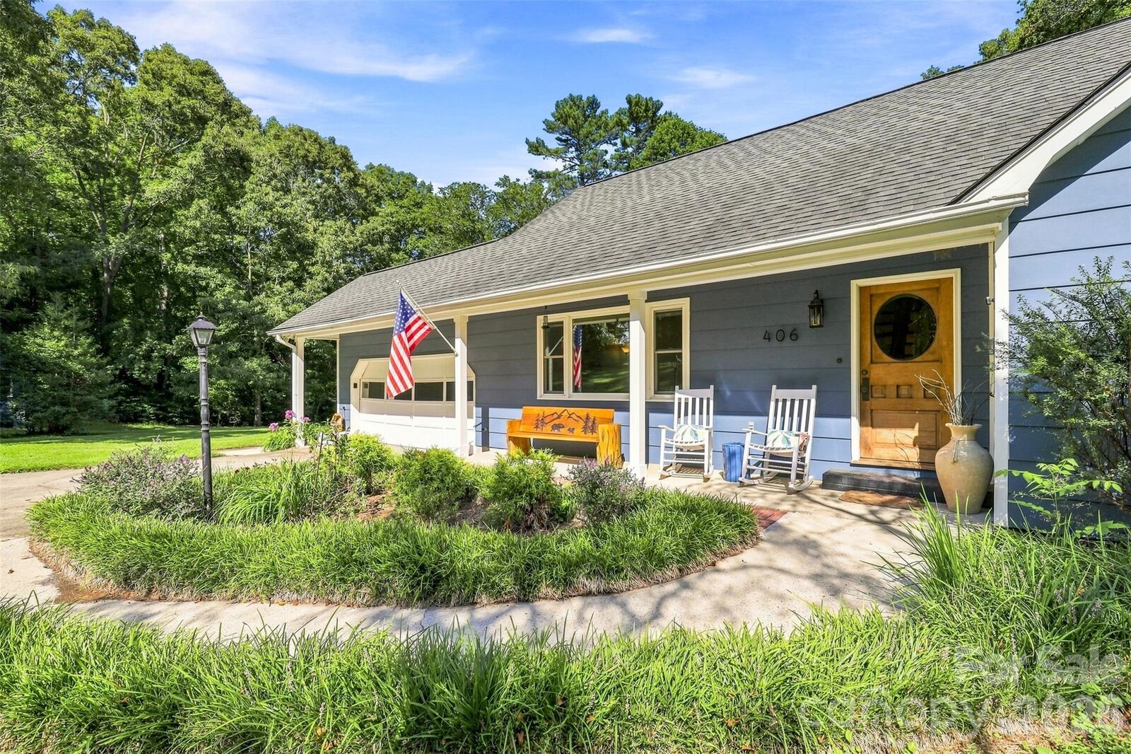 Property Photo: 406 Friendship Lane NC 28768
