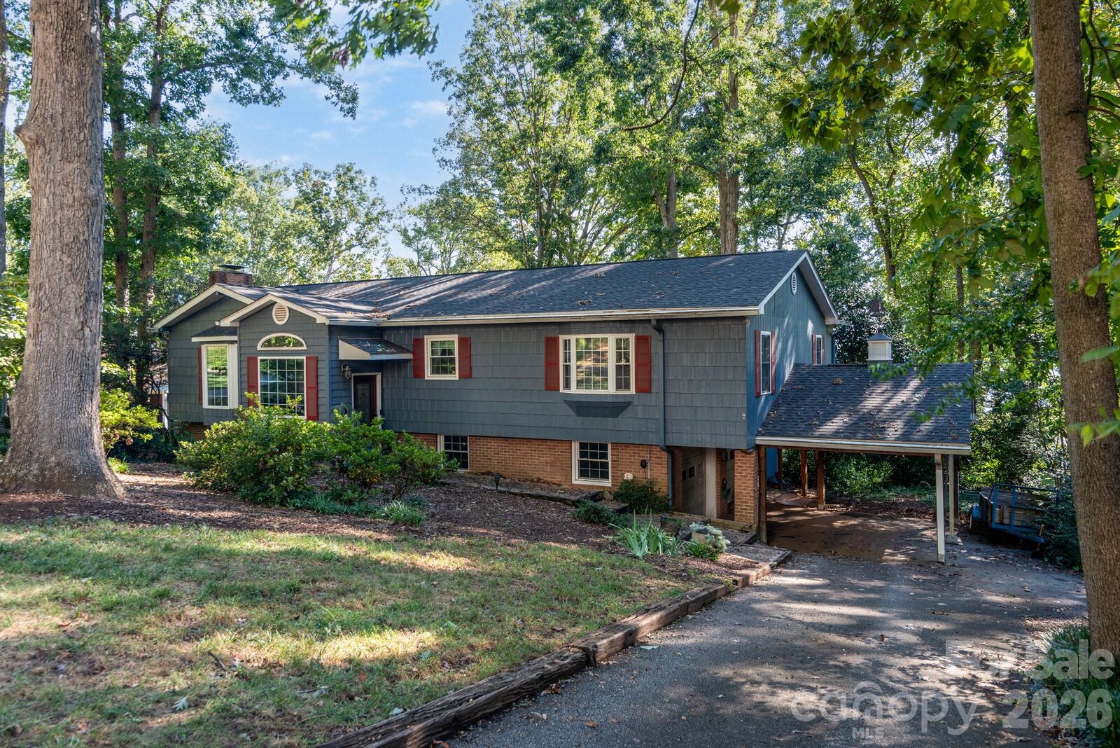 Property Photo:  7889 Tradewinds Drive  NC 28673 