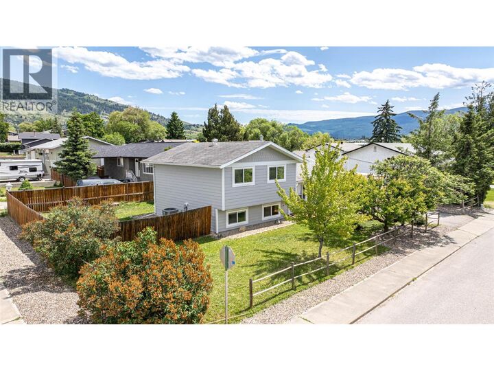Property Photo:  2003 13 Street  BC V1T 3T1 