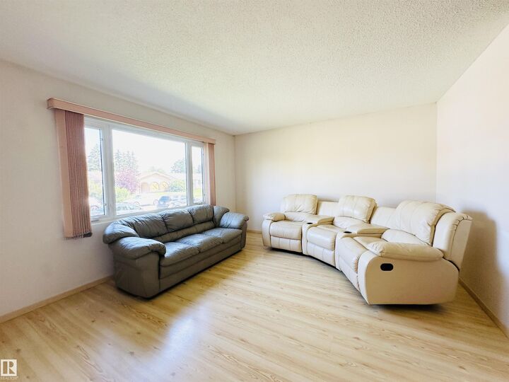 Property Photo:  5620 55A Street  AB T9A 2A9 
