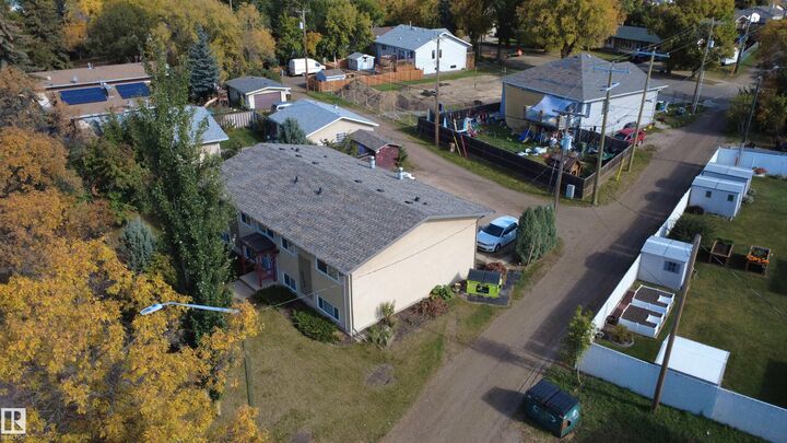 Property Photo:  5019 51 Street  AB T0A 2W0 
