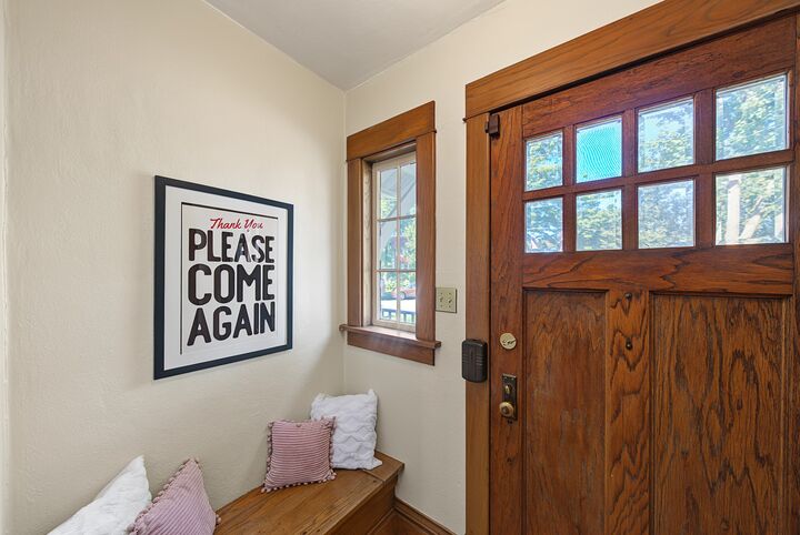 Property Photo: 4332 Harwood Drive IA 50312
