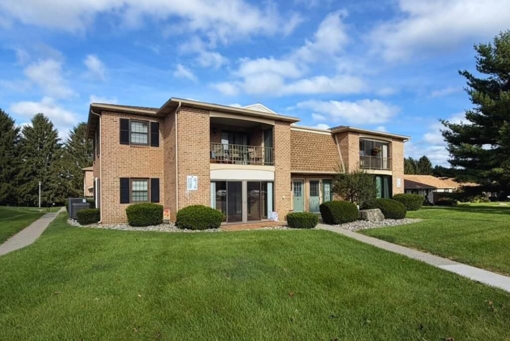 Property Photo:  2776 Rolling Green Place  PA 18062 