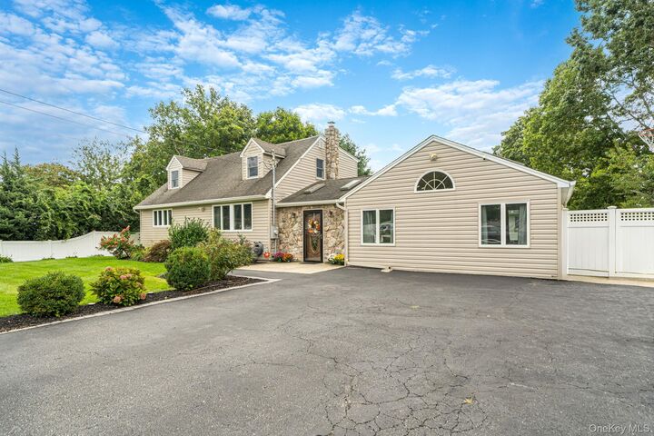 Property Photo:  16 Happy Acres Drive  NY 11967 
