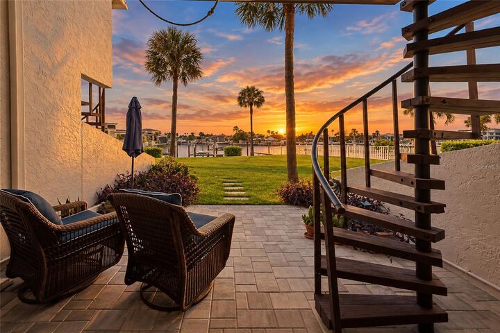 Property Photo:  390 Pinellas Bayway S F  FL 33715 