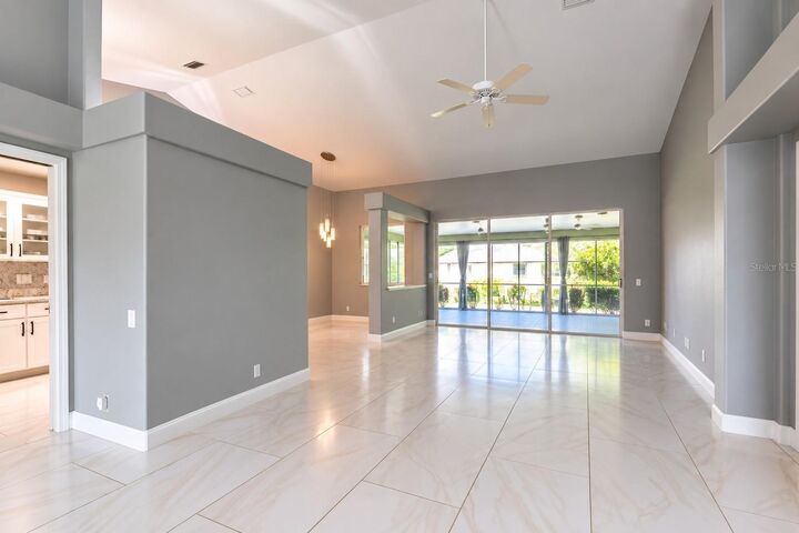 Property Photo:  4465 Fairway Oaks Drive  FL 33860 