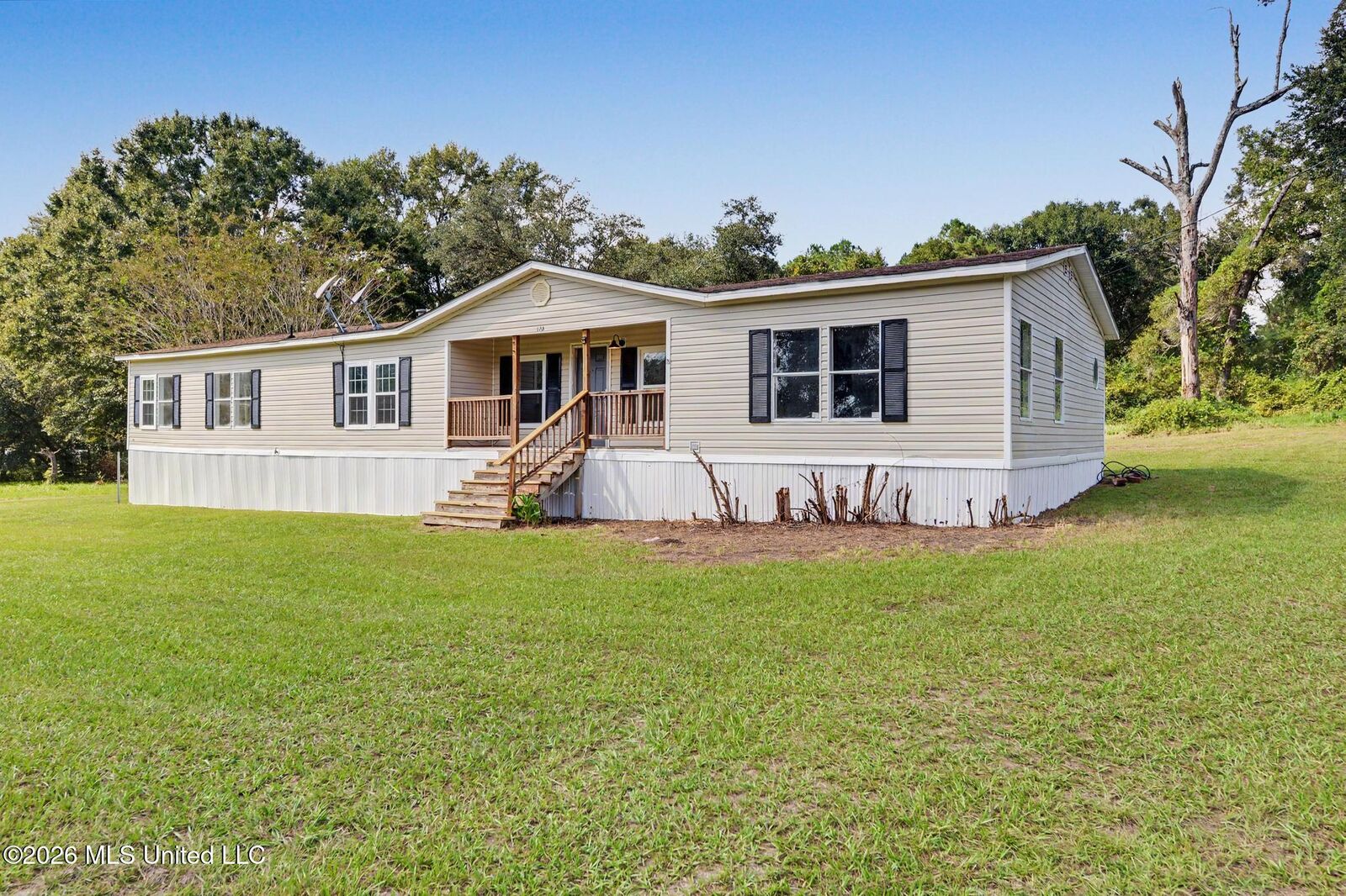 Property Photo: 128 Rosewood Lane MS 39452