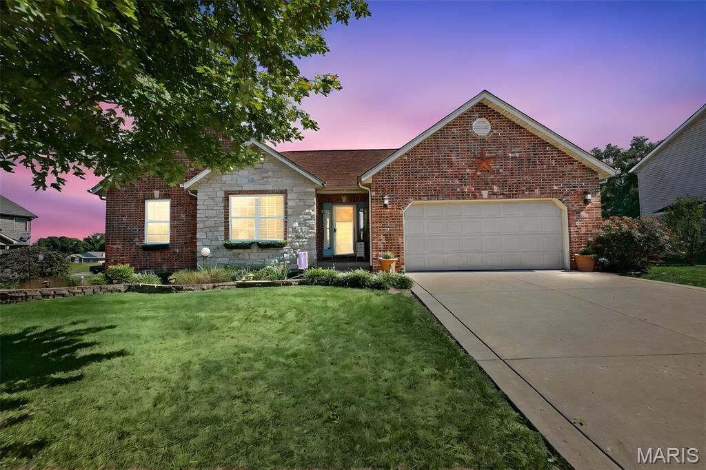 Property Photo:  4540 Baywood Lane  IL 62285 