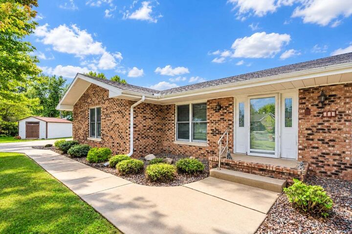 Property Photo: 113 Diane Drive IL 61753