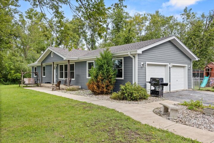 Property Photo:  1625 S Sangamon Street  IL 60417 