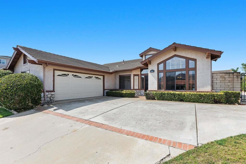 Property Photo: 1693 W Country Club CA 92026